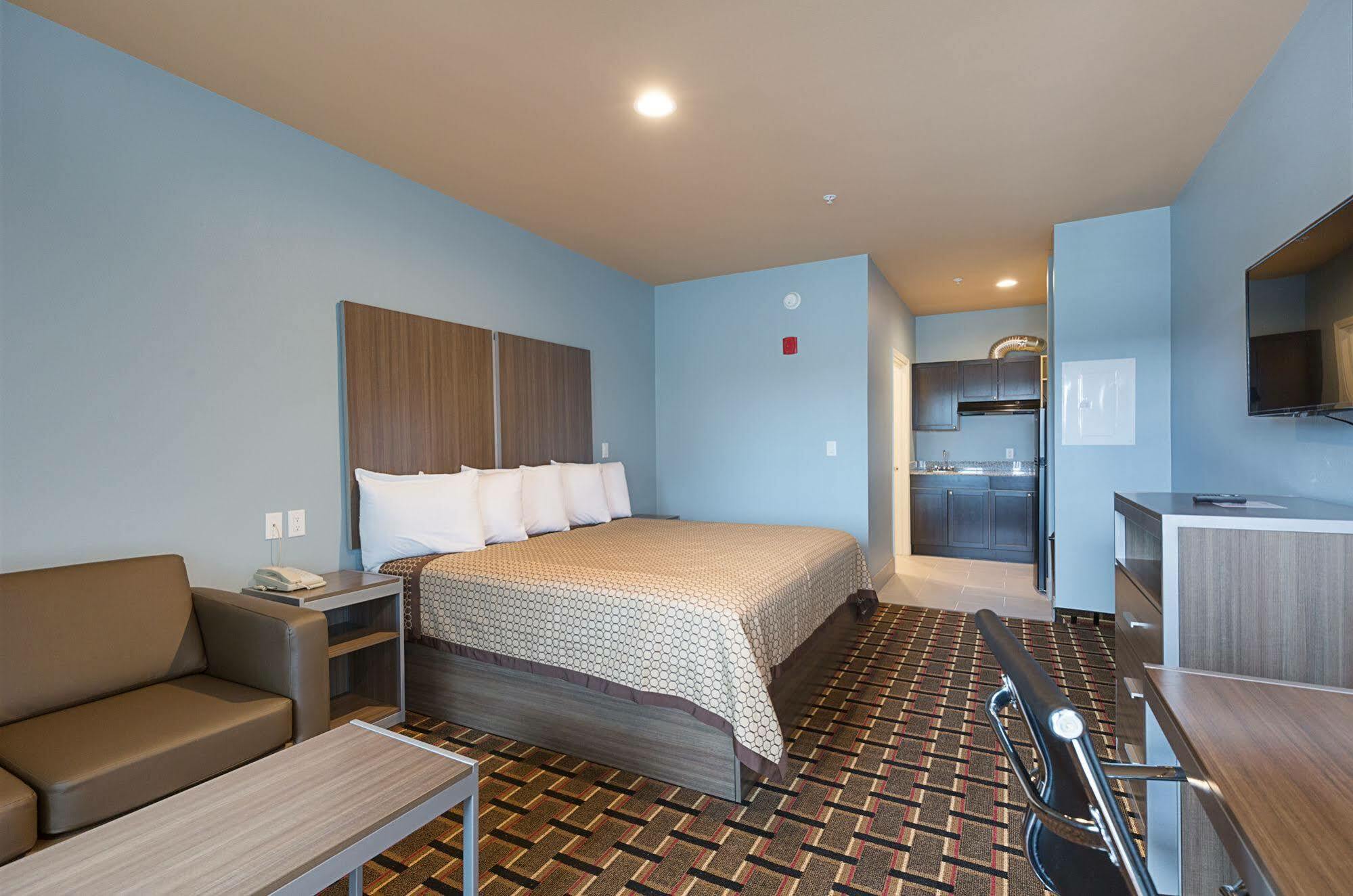 Scottish Inns & Suites - Crosby Екстер'єр фото